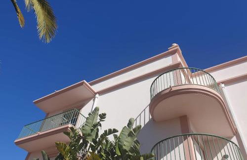Top-floor 2 BR holiday home with sea view and pool - Foto 5