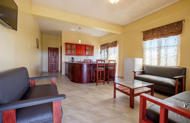 Tropicana Condominiums - Foto 10