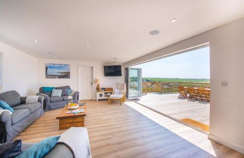 Cornwall Holiday Home with Hot Tub & Sea views - Foto 16