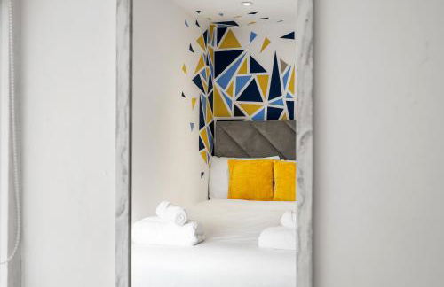 6 BR 4 Bath Central Worcester Sleeps 12 - Foto 41