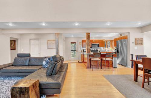 Lakefront Sunsets, Hot Tub, Pool Table, Kayaks - Foto 31