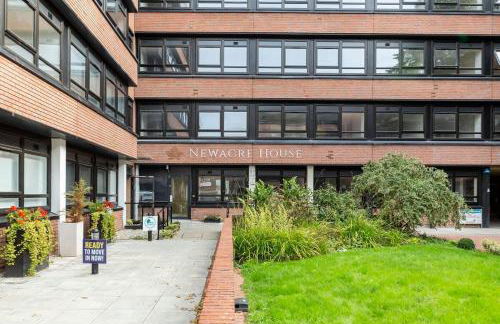 Modern 1 Bedroom Apartment in East Grinstead - Photo 12