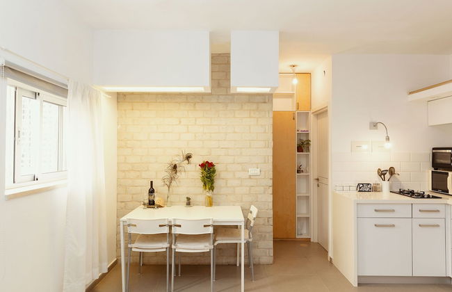 2Rooms Perfect Location 1Min to Beach - Photo 17