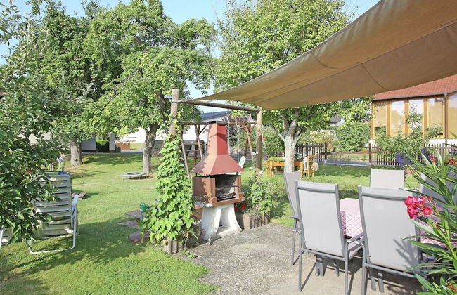 Apartment With Terrace and Pool in the Garden - Foto 22