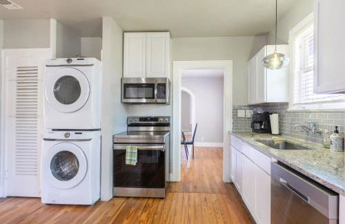 Luxurious 6 bedroom villa near downtown - Foto 45