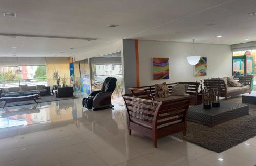 Flat Familiar a 400 metros do Hot Park com Piscinas e Conforto - Foto 12