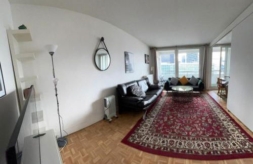 5 mn (450 m) walk Metro/La Defense/Netflix/Parking - Foto 42