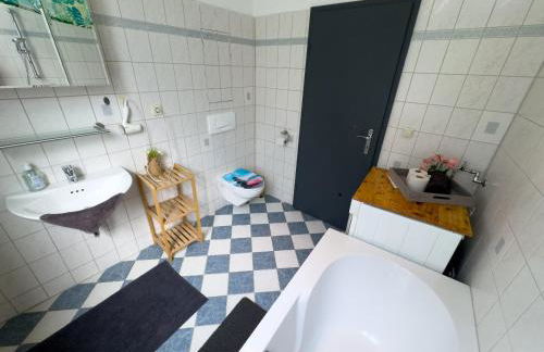 #111 - LUX-Flat Lennep - Altstadt - Netflix & Amazon Prime - Felswand - Foto 20