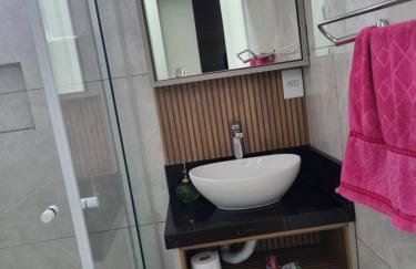 Lugar Acolhedor e Próximo a Natureza - Foto 29