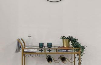 Spacious 6 Bed House near Airport, Pet-Friendly, Close to AFB - Photo 33