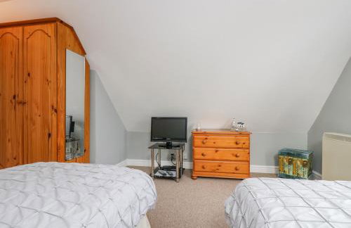 The Watch - Photo 24