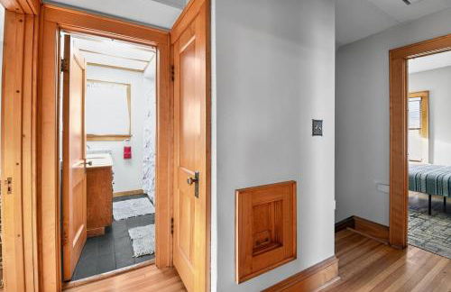 Historic Omaha Manor DT Near Zoo and Pool Table - Foto 20