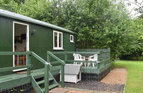 Shepherds Hut 3 At Laddingford - Uk32532 - Foto 10