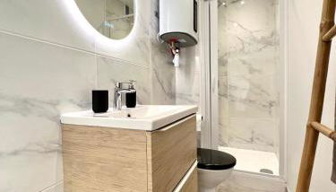 Studio Beaux Arts - *Proche centre *Clim *Balcon - Foto 2