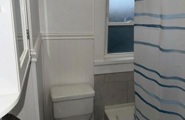 Downtown Willoughby historical district Gem 4 - Photo 2