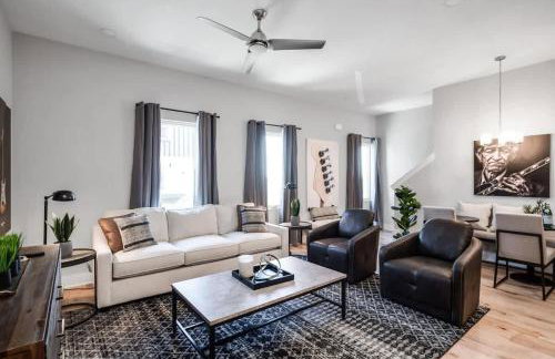 Near Honky Tonks - Rooftop Hot Tub - Skyline Views - Foto 1