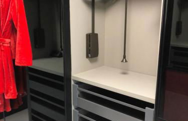 Rez de jardin OU ascenseur 4 ieme PISCINE -WIFI-Dans le Village naturiste holidaysochic - Photo 28