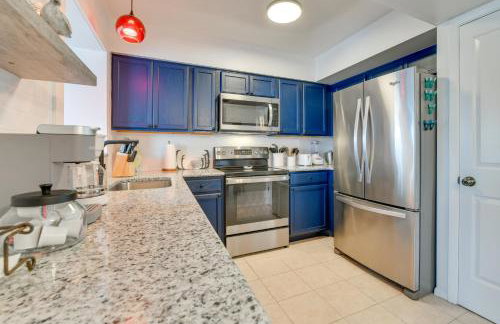 Family Friendly! Games! Waterfront North Port Home - Foto 11