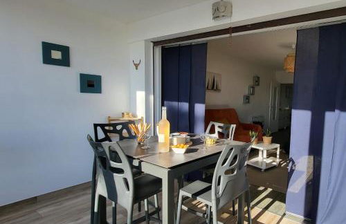 La Voile Bleue où il fait bon être plage et commerces à pied - Photo 10