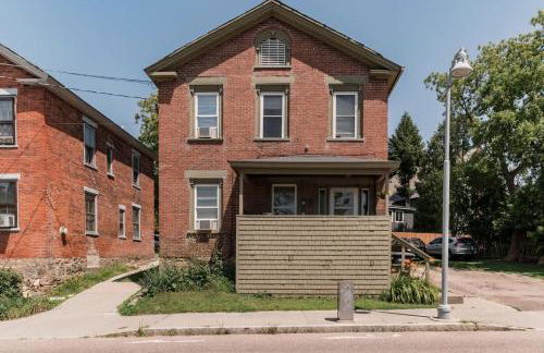 Cute Apartment in the Heart of Winooski - Foto 17