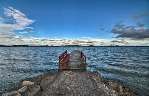 Charming Lakefront Home with Grill and Fire Pit! - Foto 36