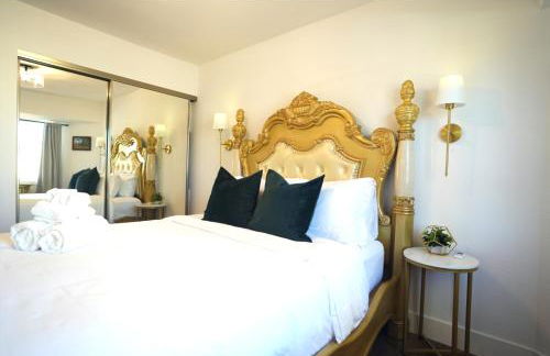 Stunning Waterfront 3BR Retreat - Perfect Getaway - Foto 50