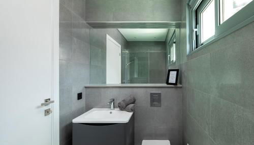 SKYFALL VILLA - Photo 3