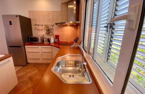 Trogir center exclusive seaview apartment for 4 - Photo 19