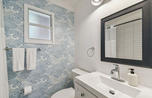 Coastal Bliss 3BR Gem Near MacDill AFB - Foto 26