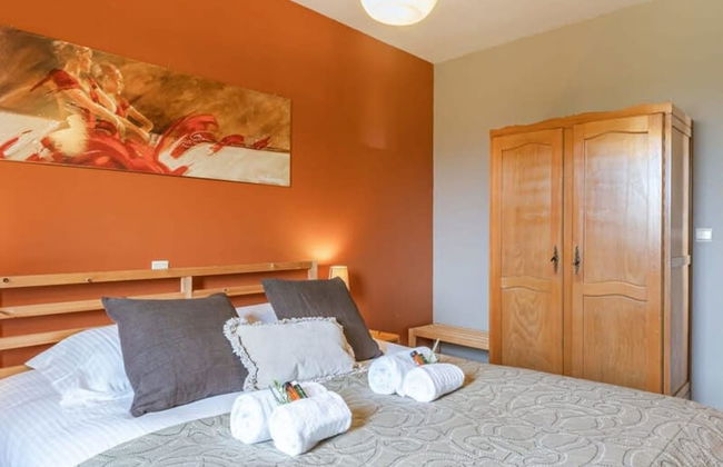 Rustic Family Holiday Home for up to 8 People Located in the Green of the Countryside - Foto 28