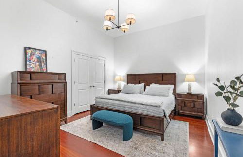 Downtown Loft- Steps away from Plant Riverside! - Foto 5