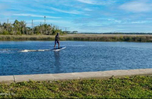Surfers Paradise: Cozy Home near Hanna Park Poles - Foto 25