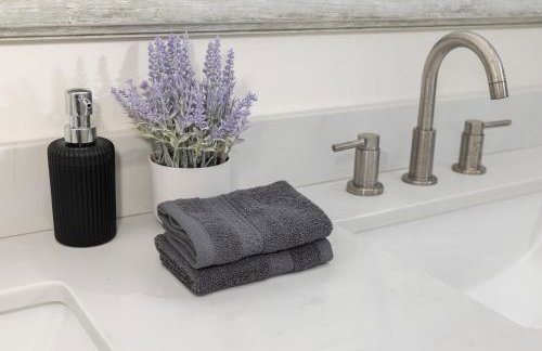 Comfortable Willow Glen Home w Central AC&Heater - Foto 39