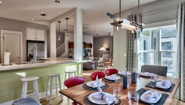 Gorgeous Tranquil Gem Coveted Beach Access, 2cal King Suites, Updated 2024! - Foto 5, Servicio de comidas en la habitación