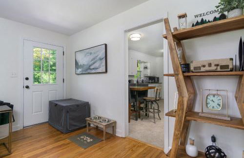 Nomad Retreat Pet-Friendly, Hot Tub & Mountain View - Foto 14