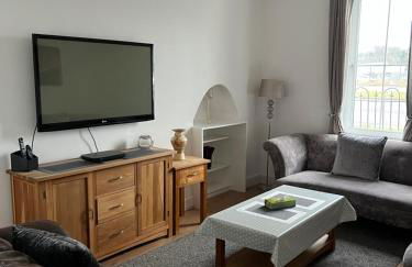 4 bed bungalow near Airport - Foto 17