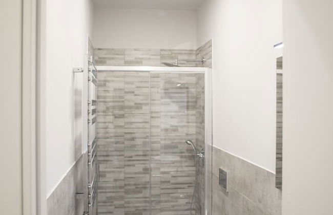 Winkler Suites - Photo 19