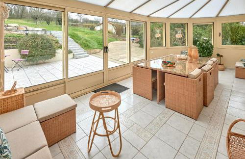 La Villa en Loire, avec Jacuzzi 6 places, Piscine chauffée, boulodrome, salle de jeu, 6 Chambres, vue Loire, 350M2 - Foto 38