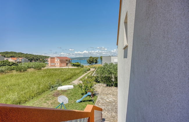 Seaview Apartment in Pasman A1 - Photo 11