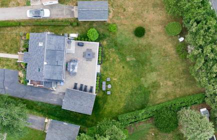 Newport Beach House with Huge Yard - Foto 32