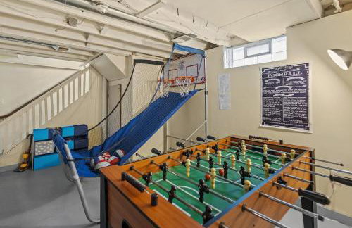 Game House in Royal Oak with Tiki Hut Dog Friendly - Foto 10