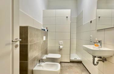 Modernes City-Apartment mit Blick in den Park und 2 Bäder H9 - Photo 50