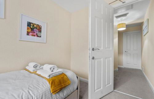 Kingston 5 Bed 2 Bath Contractors Close to Station - Foto 37