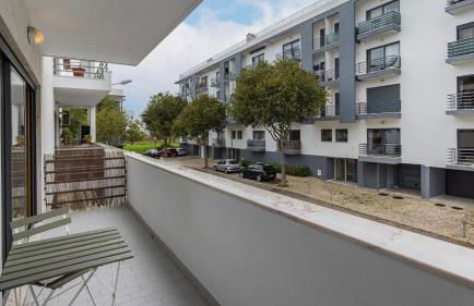 3 Bedroom Oeiras Wonder W/ Balcony by LovelyStay - Foto 39