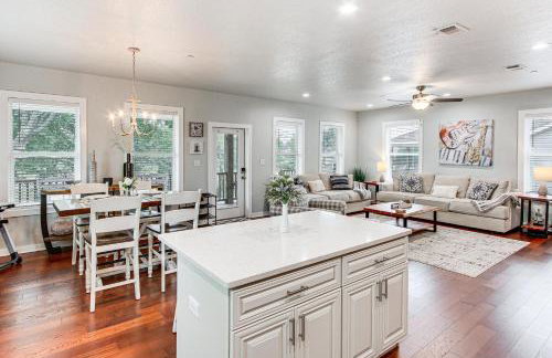 Steps to Sand! Family-Friendly Long Beach Escape - Foto 9