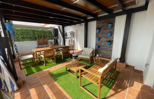 This spectacular 3-bedroom apart - Photo 44