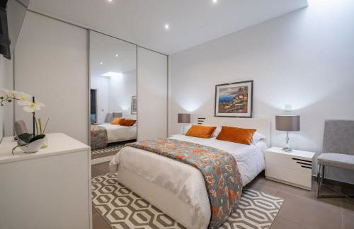 Hillside Villa - Photo 6