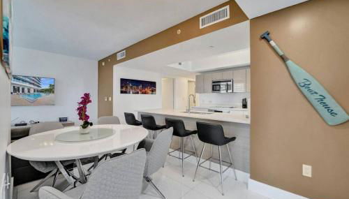 Upscale Resort 4 Bedrooms 3 bath - Foto 2