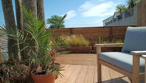 Cosy Coastal Escape with Seaview Terrace - Foto 5