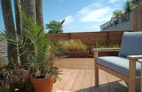 Cosy Coastal Escape with Seaview Terrace - Foto 5